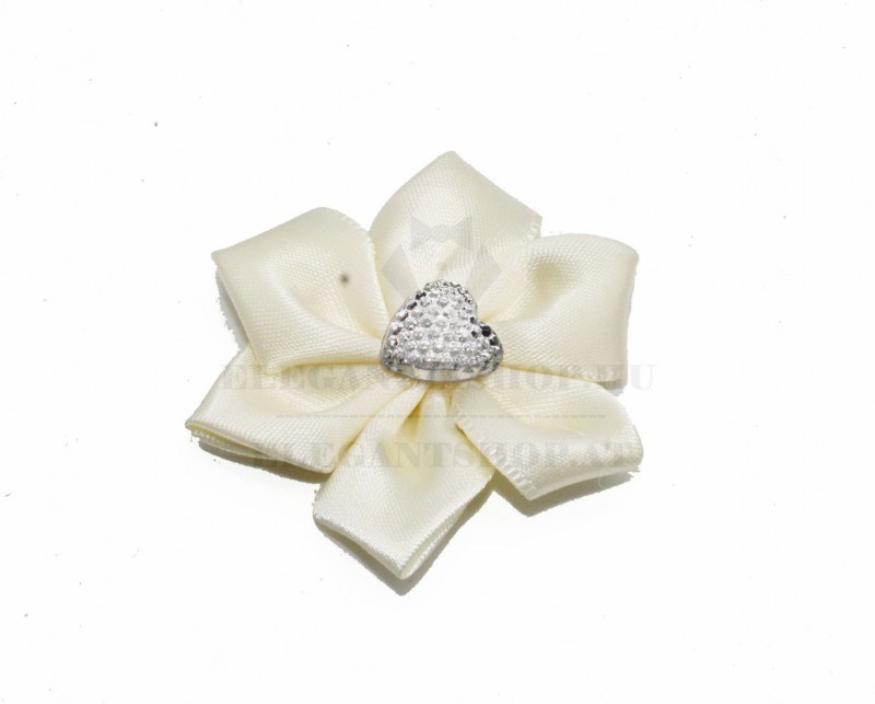 Szatén rózsa strasszkővel Kitűzők, Brossok                       Szatén rózsa strasszkővel Kitűzők, Brossok