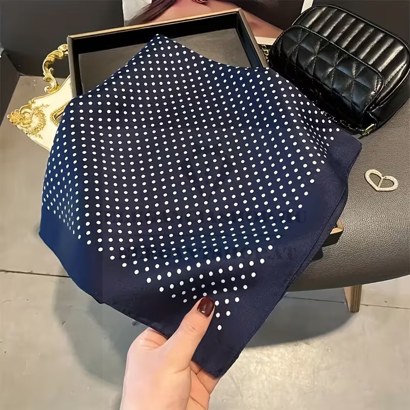 Férfi exklúzív sál - Kék pöttyös Férfi exklúzív sál - Kék pöttyös