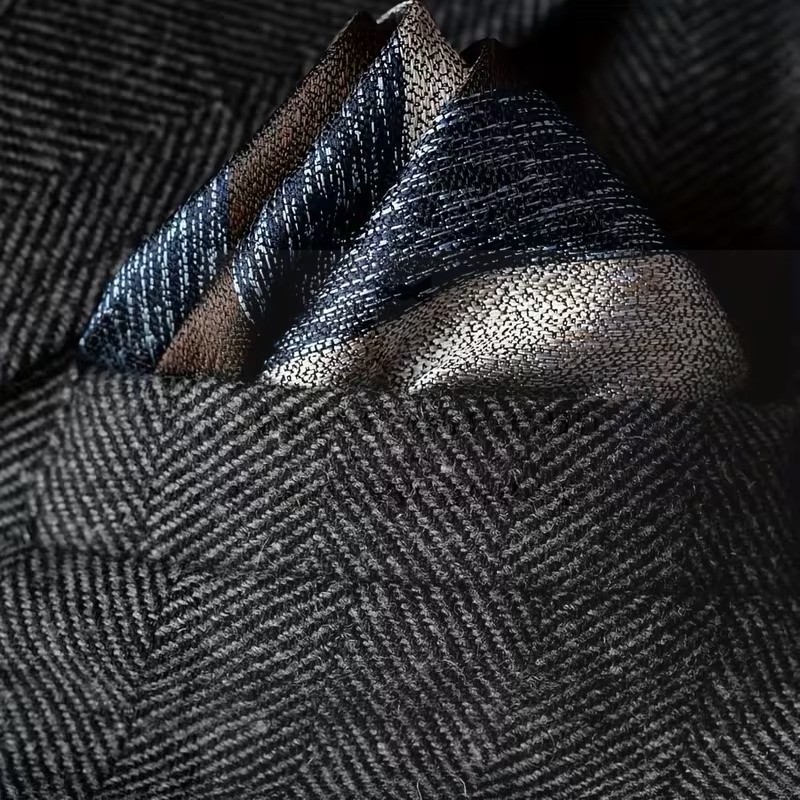                     Exkluzív díszzsebkendő - Csíkos