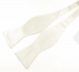    NM szatén köthető csokornyakkendő - Ecru