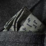                     Exkluzív díszzsebkendő - Szürke aprómintás